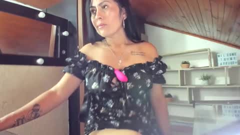 Snapshot of tania_mature chatting on 02/01/25, 07:44 tania online show from 02/01/25, 07:44