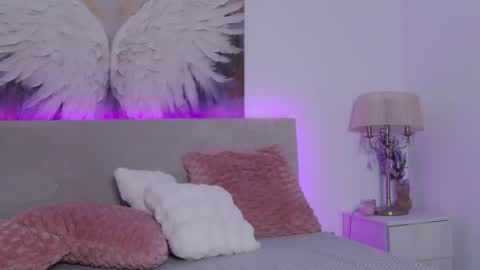 Snapshot of taniaamore chatting on 11/28/25, 05:59 Tania Amore online show from 11/28/25, 05:59