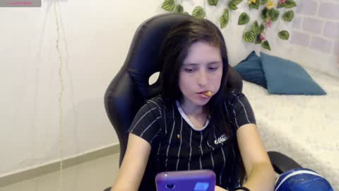 Tania  online show from 02/01/25, 03:18