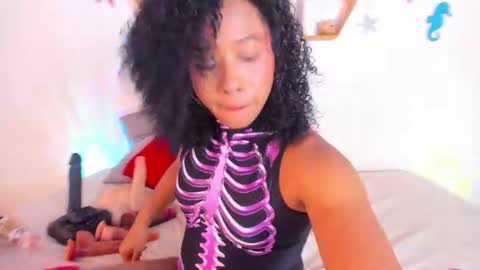 Snapshot of tanisha_curly chatting on 07/24/26, 11:41 3 Tanisha 3 online show from 07/24/26, 11:41