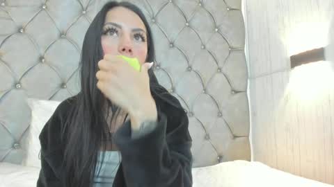 Snapshot of tanit_angels chatting on 01/03/25, 06:11 TANIT ANGELS online show from 01/03/25, 06:11