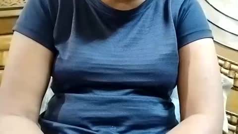 taniya_roy4628 online show from 03/29/26, 02:00