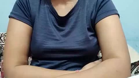 Snapshot of taniya_roy4628 chatting on 04/30/26, 02:51 taniya_roy4628 online show from 04/30/26, 02:51