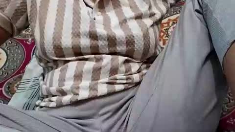 Snapshot of taniya_roy4628 chatting on 06/07/26, 03:21 taniya_roy4628 online show from 06/07/26, 03:21