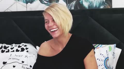 Snapshot of taniyagrey chatting on 09/29/25, 05:56 tanyaGrey online show from 09/29/25, 05:56