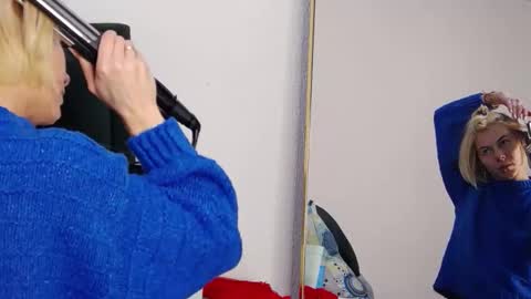 Snapshot of taniyagrey chatting on 02/16/26, 06:42 tanyaGrey online show from 02/16/26, 06:42