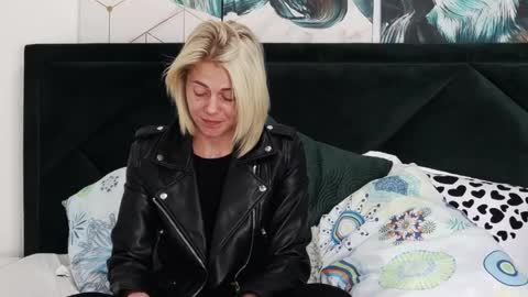 tanyaGrey online show from 04/17/26, 05:32