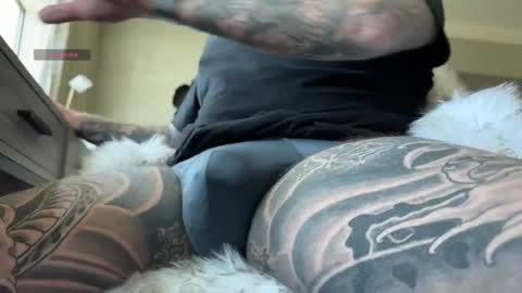 Tank Guy online show from 04/02/26, 04:21