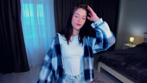 Anna online show from 04/11/26, 05:23