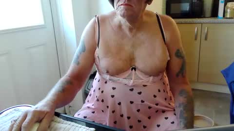 tansysomersetuk online show from 04/25/26, 08:28