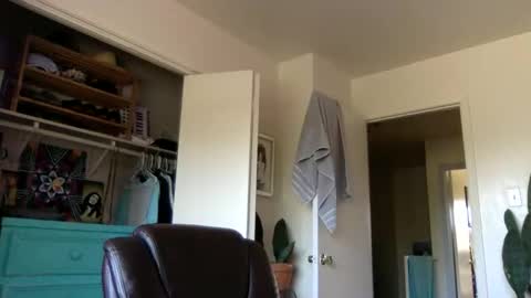 Dr. Love online show from 02/24/26, 04:27