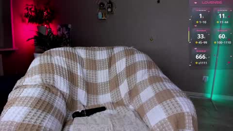 Tanya acid       online show from 02/08/25, 03:19