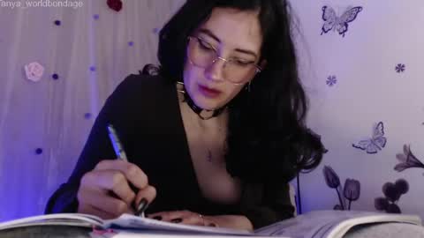 tanya online show from 04/21/26, 01:42