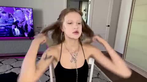 Snapshot of tanyaquartaro chatting on 02/12/26, 11:05 Alisa online show from 02/12/26, 11:05