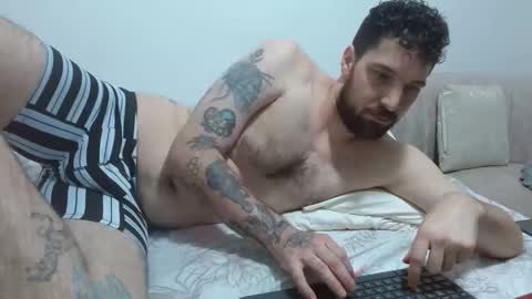 Snapshot of tap_hand2 chatting on 09/17/25, 11:23 jimmy online show from 09/17/25, 11:23
