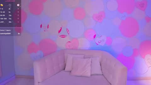 Tara Lawrence online show from 12/24/24, 10:22