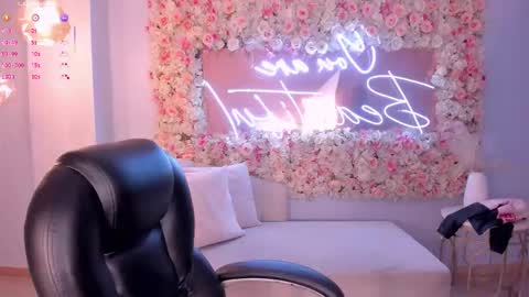 Tara Lawrence online show from 03/08/26, 11:52