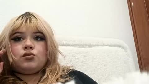 Tara Esa online show from 05/21/26, 02:40