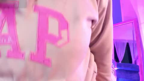 Tara online show from 11/25/25, 02:22