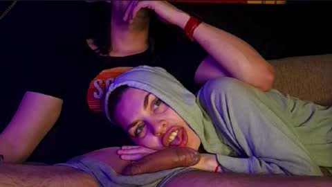 Snapshot of tarian_xxx chatting on 11/08/25, 09:09 T J online show from 11/08/25, 09:09