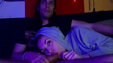 T  J   online show from 11/16/25, 04:51