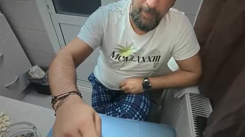 tarkan198 online show from 10/28/25, 08:44