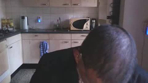 Snapshot of tarpat_20 chatting on 12/05/25, 09:29 Genaro Thode online show from 12/05/25, 09:29