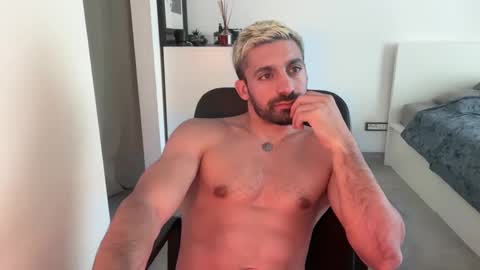 tarquit8 online show from 09/28/25, 03:06