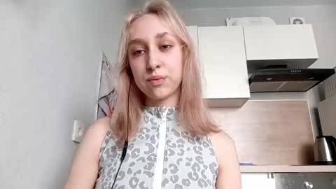 Snapshot of tashafroeliger chatting on 06/14/26, 04:03 Anita online show from 06/14/26, 04:03