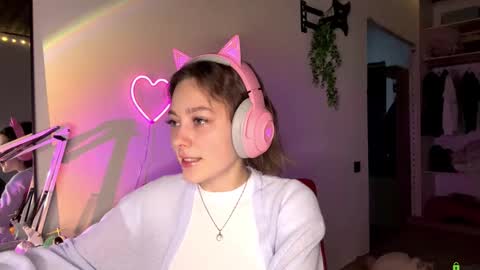 Snapshot of tashajovich chatting on 02/16/26, 10:17 Darlin online show from 02/16/26, 10:17