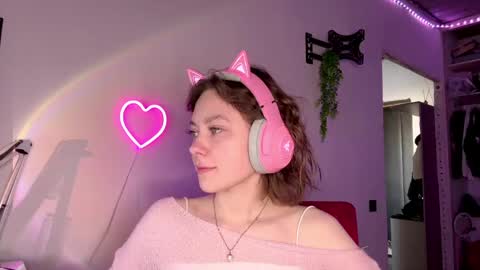 Snapshot of tashajovich chatting on 05/07/26, 10:04 Darlin online show from 05/07/26, 10:04