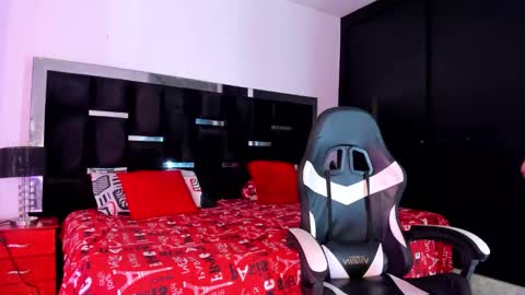 tashasant online show from 10/20/25, 08:42