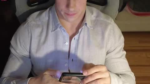 Snapshot of taskataska07 chatting on 12/28/24, 07:01 Carlenjoyswithoil online show from 12/28/24, 07:01