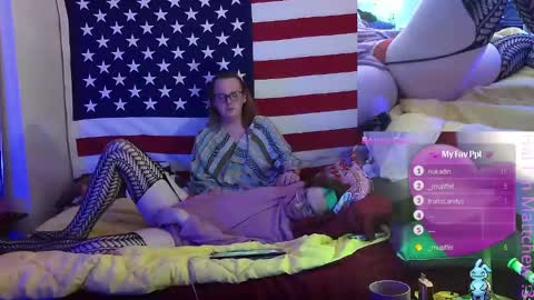 Snapshot of tasteflavored_femboy chatting on 02/16/25, 05:26 Taste online show from 02/16/25, 05:26