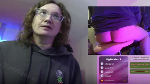 Snapshot of tasteflavored_femboy chatting on 02/28/25, 07:56 Taste online show from 02/28/25, 07:56