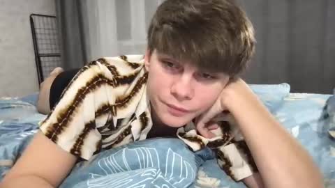 tasteithorny online show from 11/06/25, 09:59