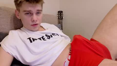 tasteithorny online show from 04/24/26, 02:03