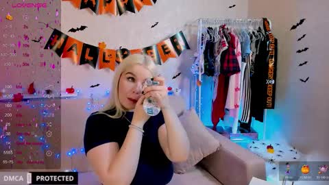 Ann online show from 11/02/25, 01:52