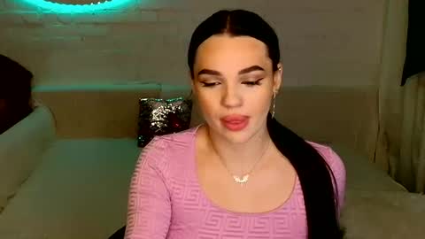 Snapshot of tasty_babyy chatting on 01/11/25, 04:25 tasty_babyy online show from 01/11/25, 04:25