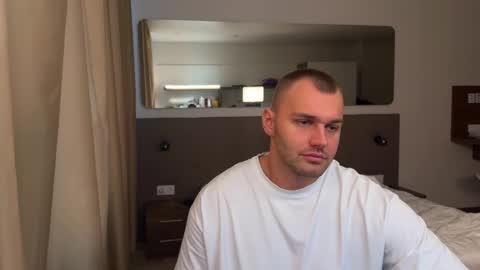 My shows 2100500 UTC3 online show from 09/29/25, 05:56