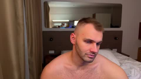 My shows 2100500 UTC3 online show from 11/14/25, 07:34