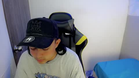 T A T A N online show from 11/18/25, 08:57