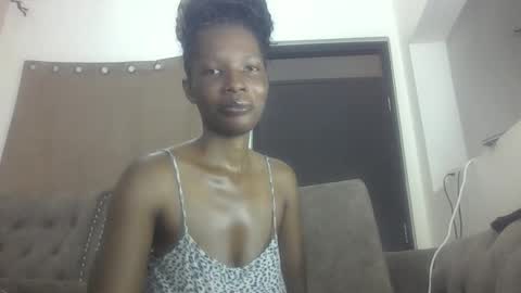 Snapshot of tatiana_254 chatting on 10/17/25, 07:05 tatiana_254 online show from 10/17/25, 07:05