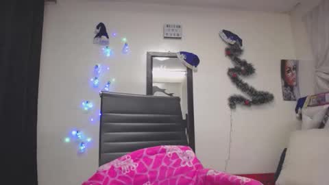 Snapshot of tatiana_ninfomaniaca chatting on 12/22/24, 12:07 tatiana online show from 12/22/24, 12:07
