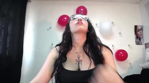 Snapshot of tatiana_ninfomaniaca chatting on 02/15/25, 05:50 tatiana online show from 02/15/25, 05:50