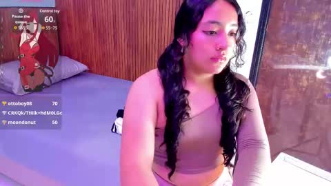 Snapshot of tatiana_ross_ chatting on 10/19/25, 11:33 tATIANA online show from 10/19/25, 11:33
