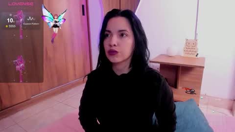 Snapshot of tatiana_sc chatting on 10/25/25, 12:23 Tatiana SC online show from 10/25/25, 12:23