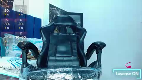 Snapshot of tatiana_star1 chatting on 06/11/26, 12:32 tatiana_star1 online show from 06/11/26, 12:32