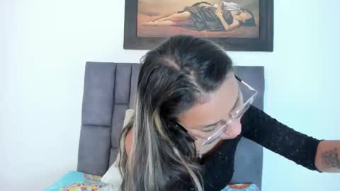 Snapshot of tatiana_valencia chatting on 06/01/26, 12:18 Tati online show from 06/01/26, 12:18