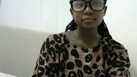 Snapshot of tatianadolll chatting on 09/19/25, 08:38 tatianadolll online show from 09/19/25, 08:38